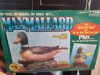 2000 Maxmallard “singing Duck” Gemmy.  Quacks,  Sings,  Talks 10 Phrases Read