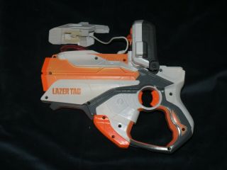 Sh7 Hasbro Nerf Lazer Tag Guns Blaster Orange White With Iphone Ipod Holder 2012