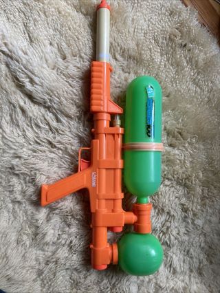 Vintage Larami Soaker 100 Water Blaster Squirt Gun 9933 - 0 1990