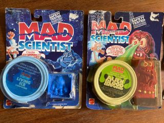 1986 Mad Scientist Living Ice & Alien Blood By Mattel