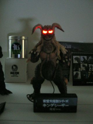 King Ceasar: X - Plus Large Monster Series (ric Exclusive - Light Up Ver. )