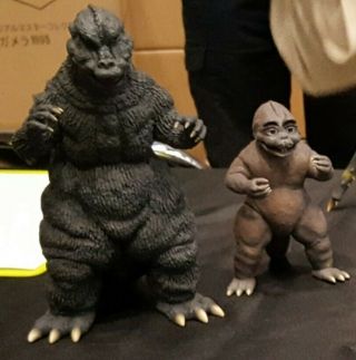 X - Plus Godzilla & Minya 25 Cm (9 Inch) Figures From Japan