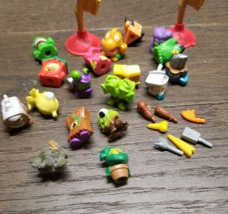 Grossery Gang And Other Moose Figures/accessories Mystery Pack - Price