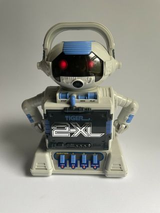 Vintage Tiger 2 - Xl Talking Robot Electronic Trivia Player Toy