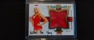 Benchwarmer Holiday 2013 - Heather Rae Young - Autograph Holiday Swatch /12