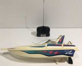Nikko Sea Ray Vintage R/c Boat 1/12 Scale W/ Remote Control & Nicd Battery Pack