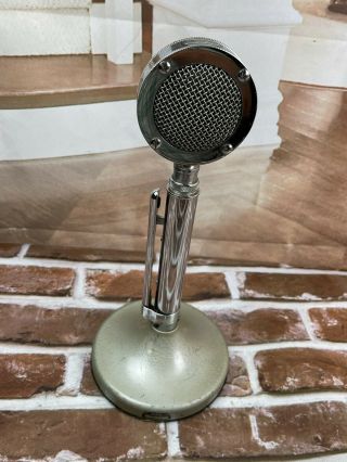 Astatic D104 Vintage Microphone With T - Ug8 Base Stand