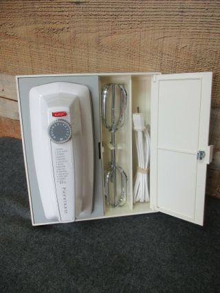 Vintage Sears Kenmore 14 Speed Electric Mixer W/ Wall Mount Storage
