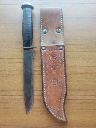 Vintage - Case - Hunting Fighting Knife - 5 3/4 " Blade
