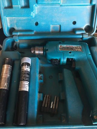 Vtg Makita 6012hd Cordless Driver Drill W/ 2 Batteries,  Plastic Case No Charger