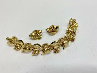 Vintage Lisner Bracelet & Earrings Set Gold Tone Floral Open Work Retro Estate