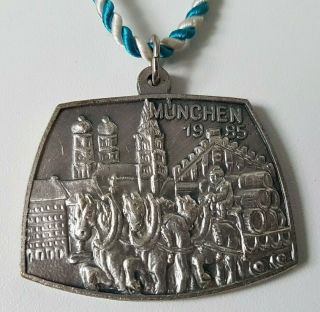German Medal Muchen Munich Bayern Horse Pulling Barrels Vintage 1985