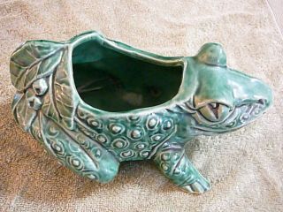 Vintage Mccoy Pottery 8 1/2 " Green Frog And Berries Planter,  Piece