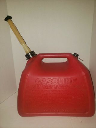 Vintage Rubbermaid/gott 5 Gallon Vented Gas Can Model 1251 Vent Red
