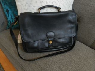 Coach Vintage Willis 5180 Black Leather Large Messenger Bag
